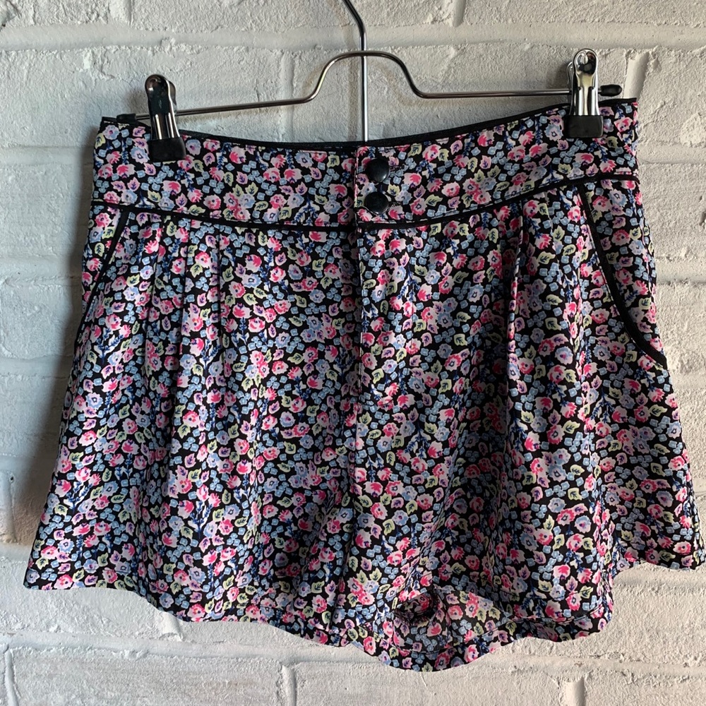 H&M Floral High Waist Shorts
